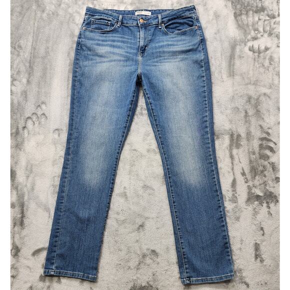 Signature Levi Strauss Jeans Womens 18 Blue Mid Rise Straight Leg Stretch Denim - Picture 1 of 14
